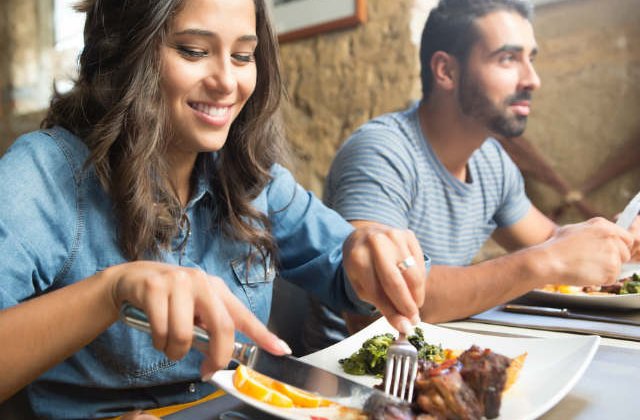 Cu cat mananci mai mult, cu atat platesti mai putin. Care este secretul