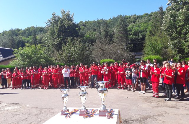 Voluntarii Crucii Rosii Romane s-au intrecut in salvarea de vieti la Poiana Pinului