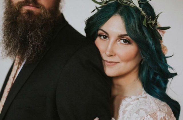 [FOTO] O mireasa paralizata a surprins toti nuntasii cand s-a ridicat din scaunul cu rotile