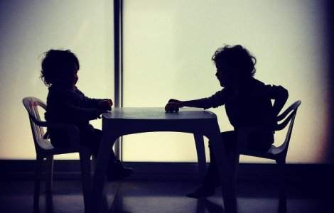 Copiii greu adoptabili vor avea sanse mai mari la o familie