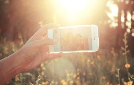 Cel mai vechi selfie are peste 3300 de ani. Cum se proceda in trecut?