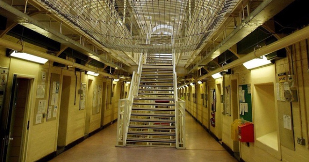 Guvernul britanic prezinta luni un plan de lupta impotriva islamului