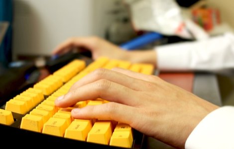 Studiu: Jocurile pe calculator sporesc rezultatele bune la invatatura