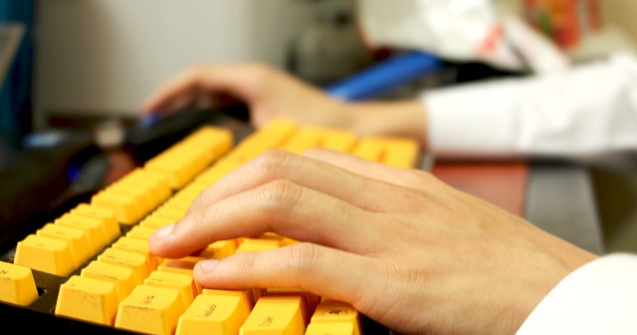 Studiu: Jocurile pe calculator sporesc rezultatele bune la invatatura