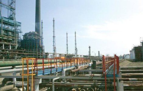 Ce spun cei de la Protectia Mediului despre incendiul de la Petromidia