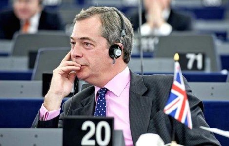Nigel Farage a rostit un discurs la un miting pro-Trump. Hillary Clinton, criticata