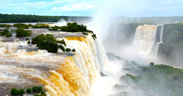  Top  Top 10+1 cele mai IMPRESIONANTE cascade din lume