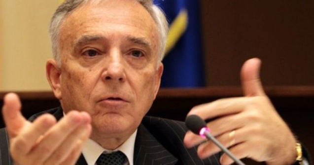Isarescu: BNR tine rezerva internationala in strainatate
