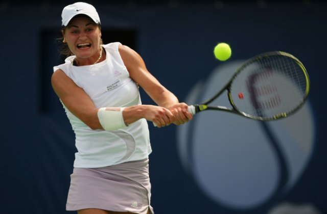 Monica Niculescu si Sania Mirza, in finala turneului de la New Haven