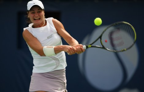 Monica Niculescu si Sania Mirza, in finala turneului de la New Haven