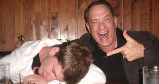  Top  Dovada ca unii pot dormi oriunde, oricand si in orice pozitie