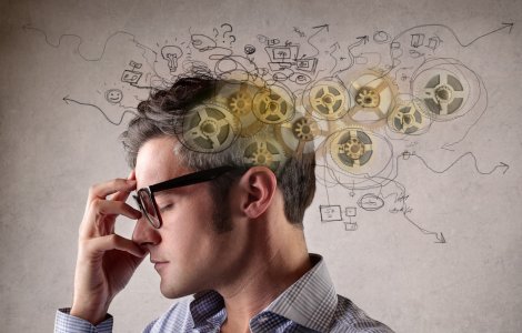 Expertii au ajuns la concluzia ca oamenii inteligenti sunt dezordonati, adorm tarziu si injura mult