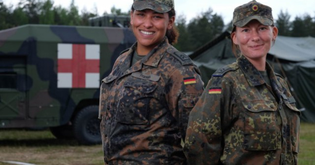 Berlinul vrea o verificare a recrutilor