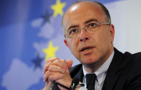 Ministrul francez de Interne: O lege anti-burkini ar fi neconstitutionala si ar crea tensiuni ireparabile