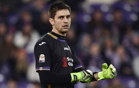 Tatarusanu, dus la spital dupa o lovitura la cap in timpul meciului Fiorentina-Chievo