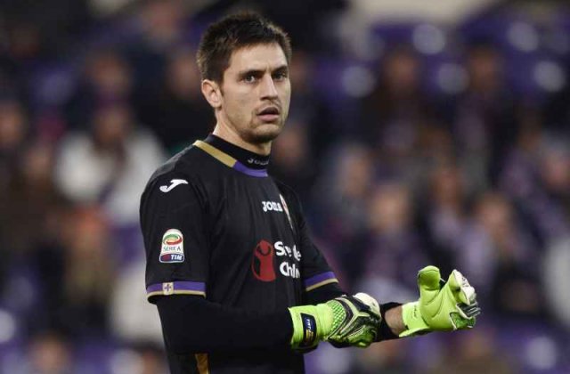 Tatarusanu, dus la spital dupa o lovitura la cap in timpul meciului Fiorentina-Chievo