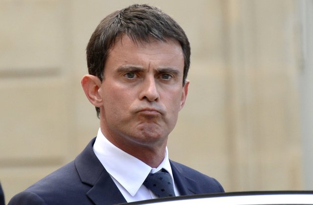 Manuel Valls, criticat de istorici dupa ce a spus ca Marianne, simbol al Frantei, are sanii dezgoliti, nu poarta val:"E asa pentru ca e o alegorie, cretinule!"