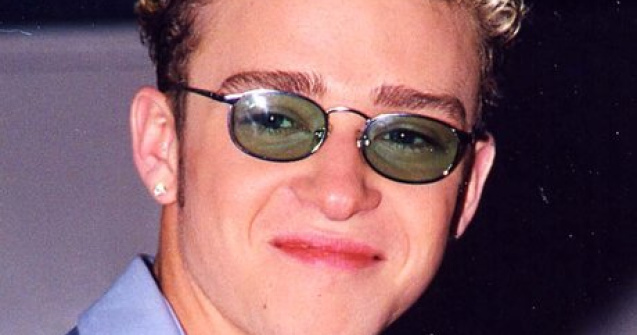  Top  Se intampla si in lumea starurilor! Cele mai NEINSPIRATE coafuri