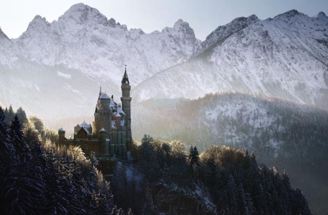 Un daltonist uimeste lumea cu pozele sale extraordinare