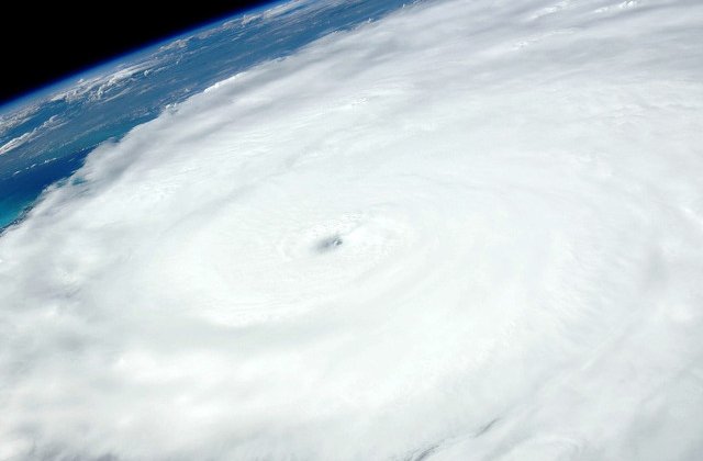 Stare de urgenta in SUA, dupa ce statul Florida a fost lovit de un uragan devastator