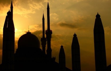 Cutremur politic in Europa: "Toate moscheile vor fi inchise, iar Coranul va fi interzis"