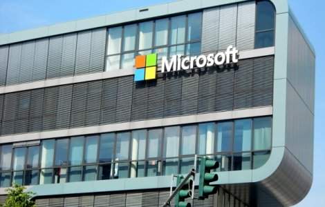 Apple si Google sustin Microsoft intr-un proces cu guvernul SUA privind accesul la e-mailurile clientilor