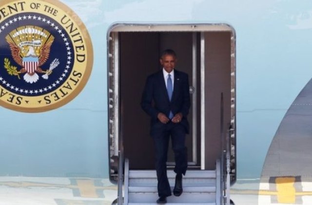 Mesaj sarcastic pe Twitter dupa un incident protocolar la sosirea lui Barack Obama in China