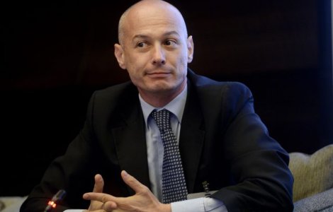Judecatorii nu-i permit lui Bogdan Olteanu sa discute cu parintii