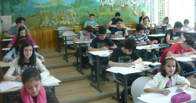 Guvernul vrea sa schimbe continutul invatamantului gimnazial