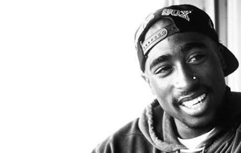Versuri scrise de mana de Tupac, scoase la licitatie