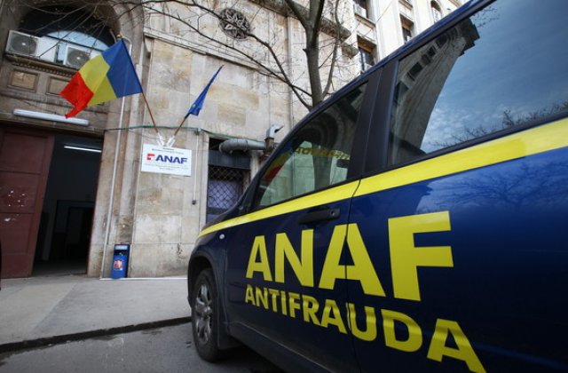 Operatiunea "Cronos": Inspectorii Antifrauda au gasit 24 de angajati la negru in doua cluburi de noapte din Capitala