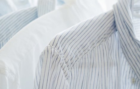 Motivul pentru care camasile barbatesti au nasturi pe dreapta