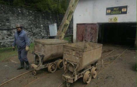 Protest la Compania Nationala a Uraniului