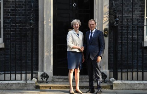 Donald Tusk cere Marii Britanii sa declanseze cat mai rapid Brexit-ul