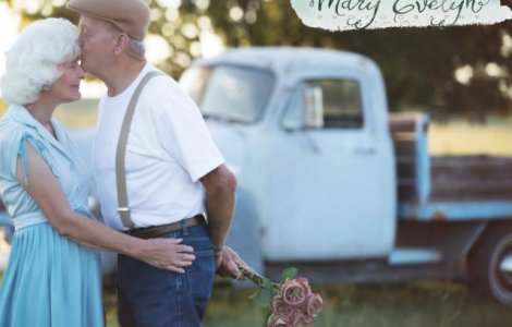 Au sarbatorit 57 de ani de casnicie cu o sedinta foto iesita din comu