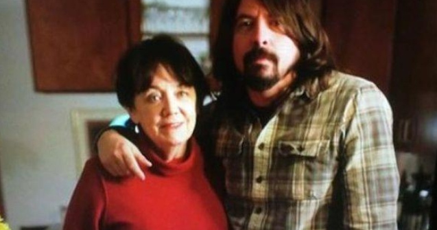 Cum arata viata ta cand cresti un star rock! Mama lui Dave Grohl ne povesteste