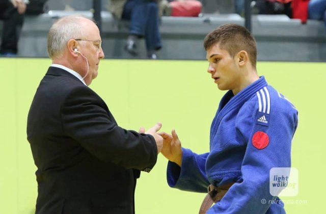 Gianina Andreica, antrenor judo: Alex Bologa m-a invatat sa fac judo cu nevazatori