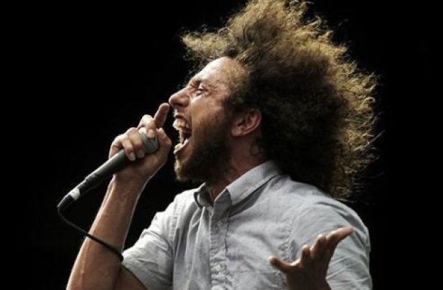 Zack de la Rocha, solistul trupei Rage Against the Machine, va lansa un album solo in 2017