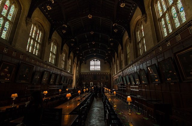 21 de liceeni romani au invatat pentru o saptamana la Oxford