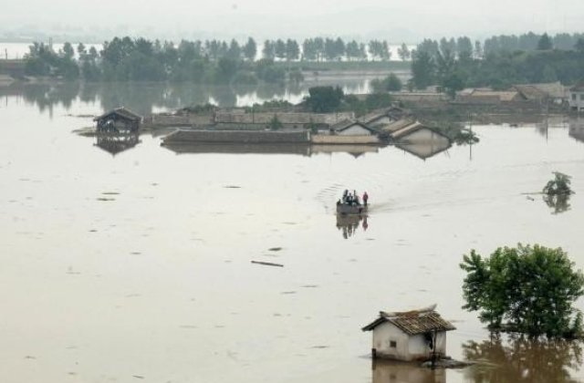 Inundatii in Coreea de Nord: 133 de morti si 395 de persoane disparute