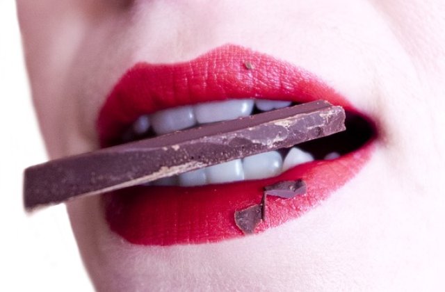 Metodele de albire a dintilor la domiciliu: eficiente sau nu?