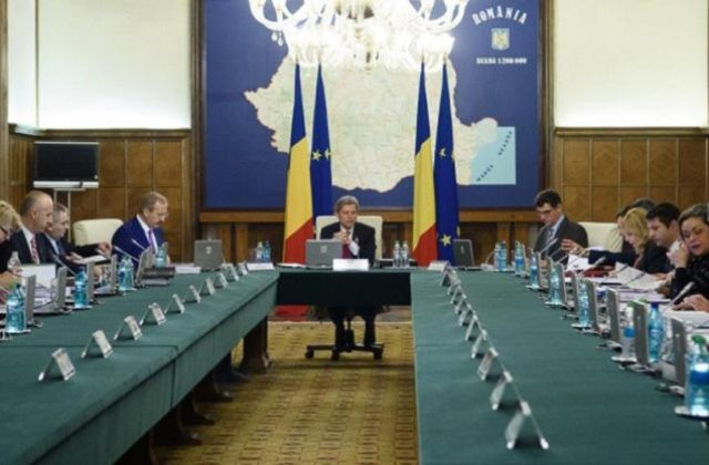 Transportatorii au fost la guvern pentru negocieri si spun ca s-a convenit inghetarea pentru sase luni a tarifelor RCA