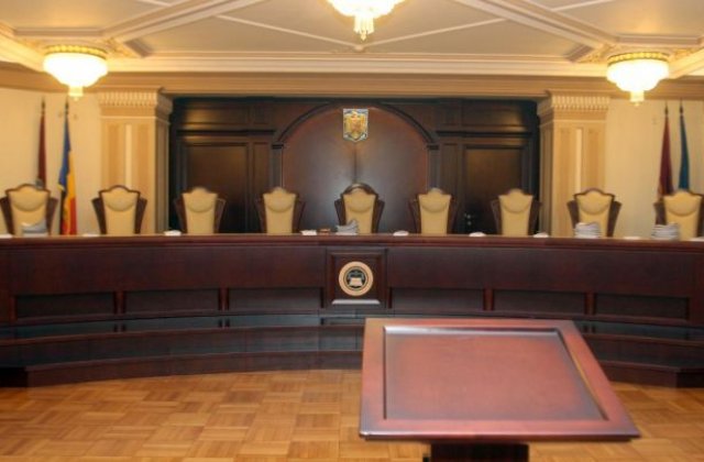 Legea care prevede majorarea salariilor angajatilor din Ministerul Transporturilor, neconstitutionala