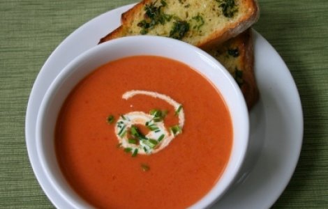 RETETE VECHI DE 100 DE ANI: Tomate umplute cu peste si supa speciala