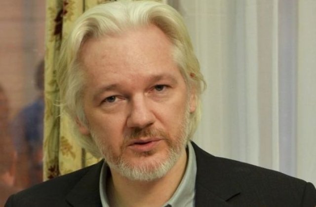 O instanta suedeza a decis sa mentina mandatul de arestare care-l vizeaza pe Julian Assange