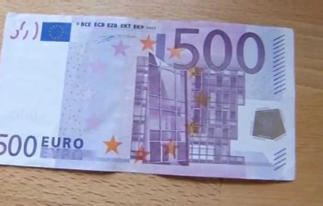 Tinerii italieni care devin majori in 2016 primesc 500 de euro din partea Guvernului