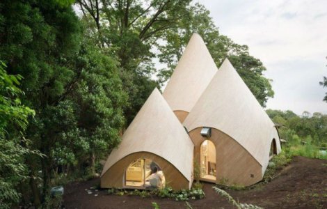  Foto  Probabil cea mai frumoasa casa! Arata ca un cort, dar interiorul este superb!