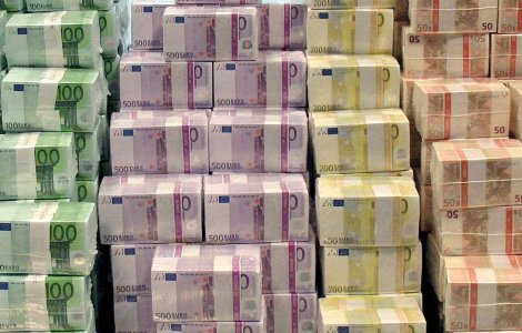 Bolizi de lux - mita pentru fosti sefi ai Loteriei Romane. Cum se cheltuiau banii