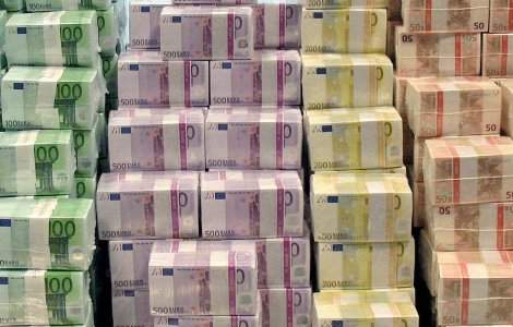 Bolizi de lux - mita pentru fosti sefi ai Loteriei Romane. Cum se cheltuiau banii