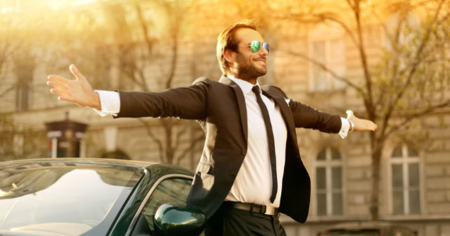  Top  Pe ce dau banii vedetele: top 9 cele mai extravagante cumparaturi